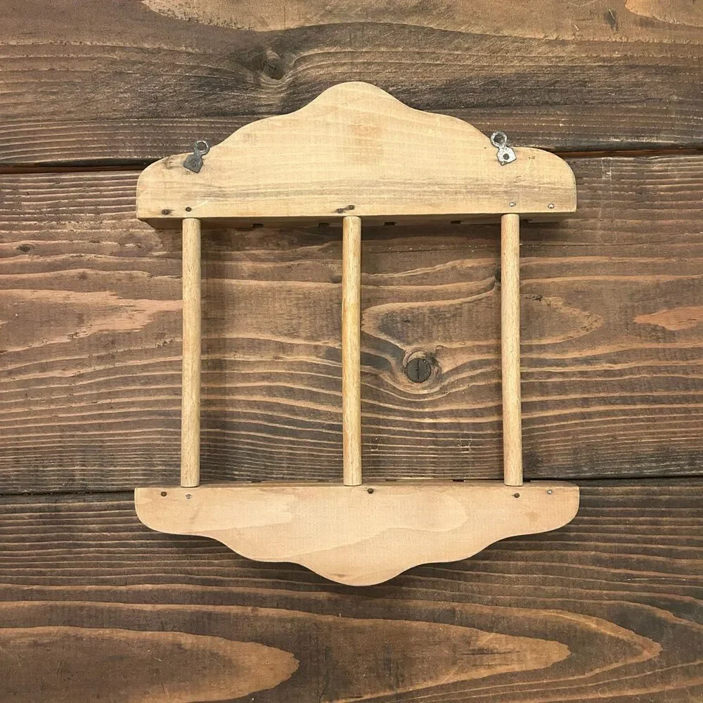 Rustic Wooden Spoon Display Rack with Metal Rooster – Wall Mounted Kitchen Decor